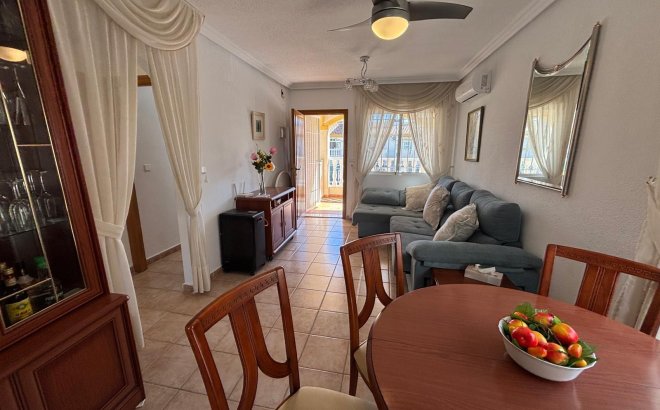 Resale - Bungalow -
Torrevieja
