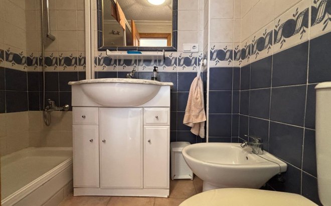 Resale - Bungalow -
Torrevieja