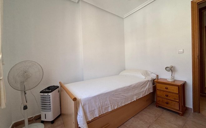 Resale - Bungalow -
Torrevieja