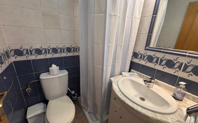 Resale - Bungalow -
Torrevieja