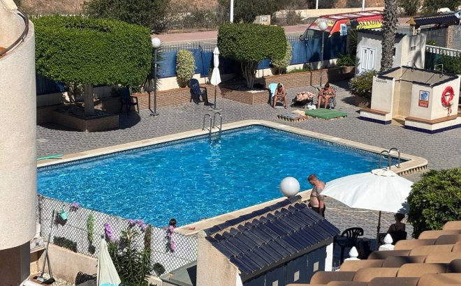 Resale - Bungalow -
Torrevieja