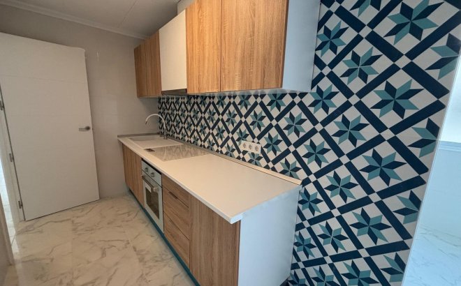 Resale - Penthouse -
Torrevieja - Acequion