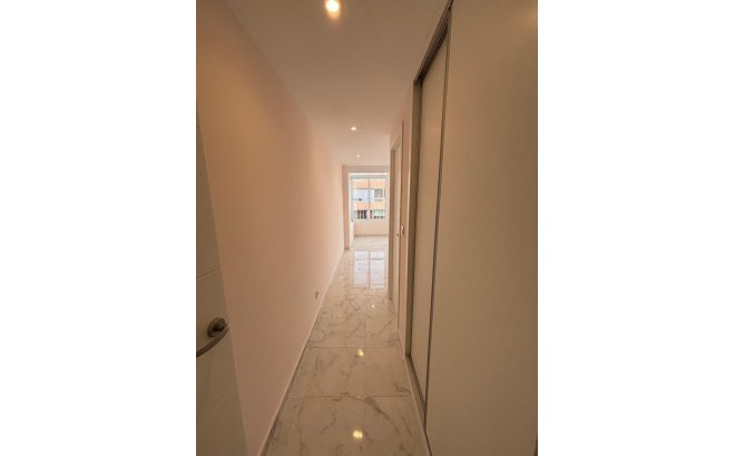 Resale - Penthouse -
Torrevieja - Acequion