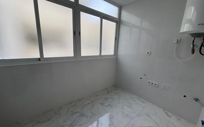 Resale - Penthouse -
Torrevieja - Acequion