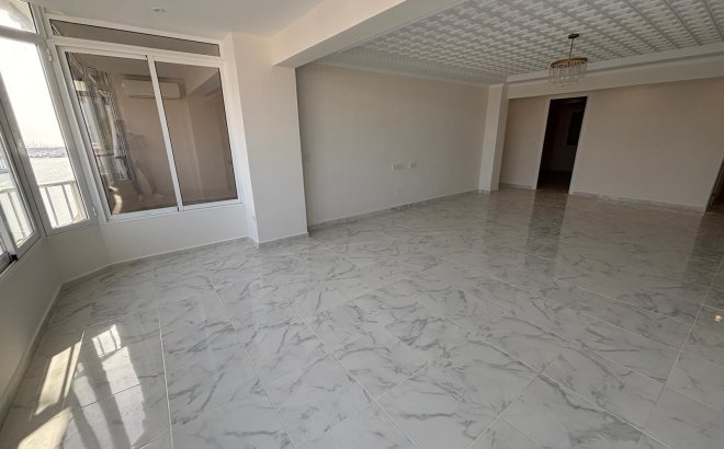 Resale - Penthouse -
Torrevieja - Acequion