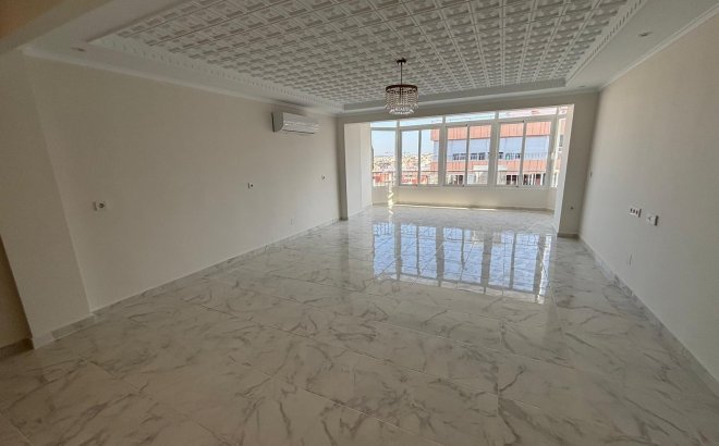 Resale - Penthouse -
Torrevieja - Acequion