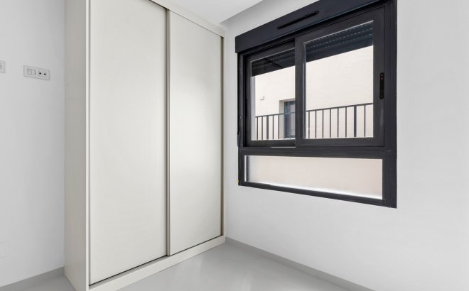 Resale - Apartment -
San Miguel de Salinas - Inland