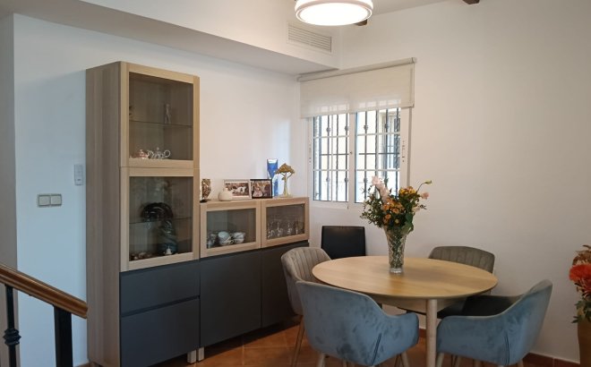 Resale - Villa -
Los Montesinos - Costa Blanca