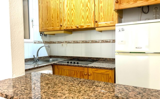 Herverkoop - Appartement -
Torrevieja - Estacion De Autobuses