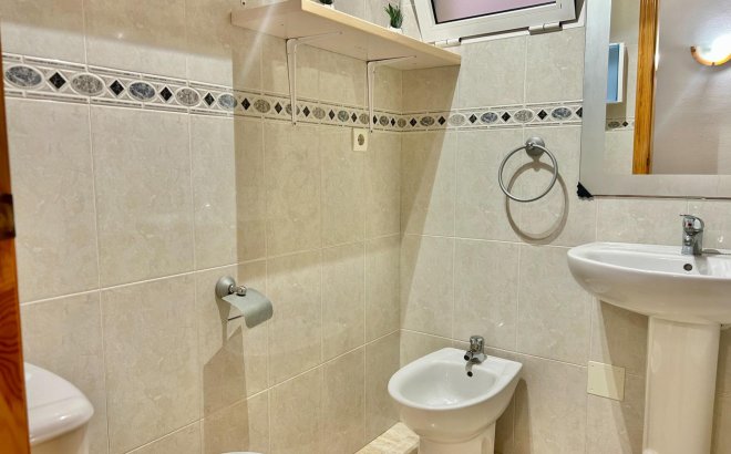 Herverkoop - Appartement -
Torrevieja - Estacion De Autobuses