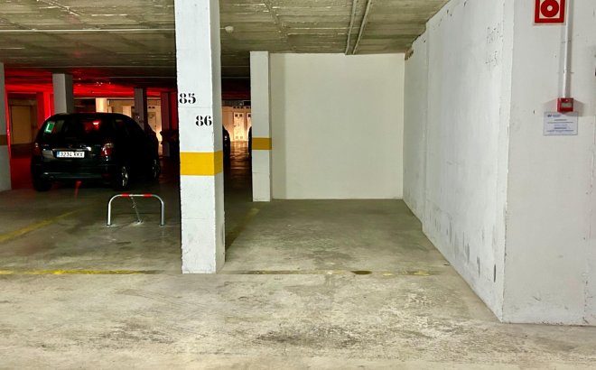 Herverkoop - Appartement -
Torrevieja - Estacion De Autobuses