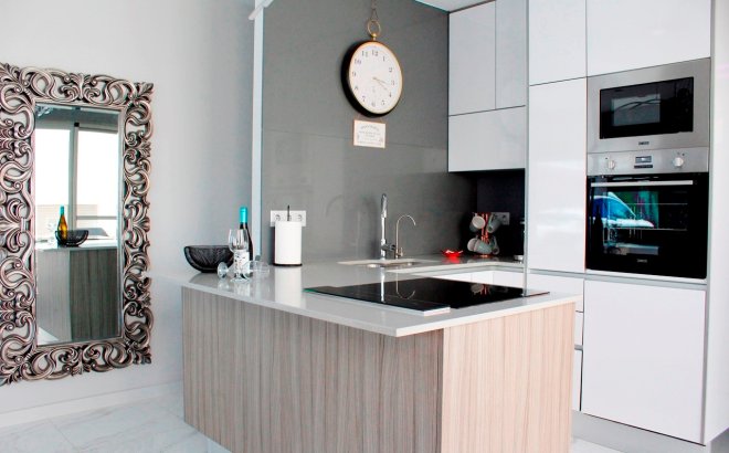 Resale - Villa -
Orihuela Costa - Costa Blanca