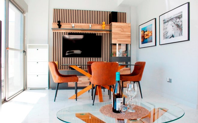 Resale - Villa -
Orihuela Costa - Costa Blanca