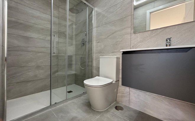 Resale - Apartment -
Torrevieja - Estacion De Autobuses