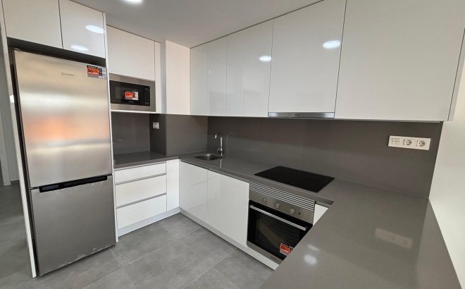 Resale - Apartment -
Torrevieja - Estacion De Autobuses