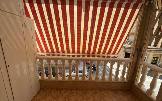 Resale - Apartment -
Torrevieja - Habaneras