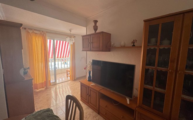 Resale - Apartment -
Torrevieja - Habaneras