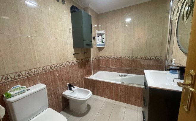Resale - Apartment -
Torrevieja - Costa Blanca