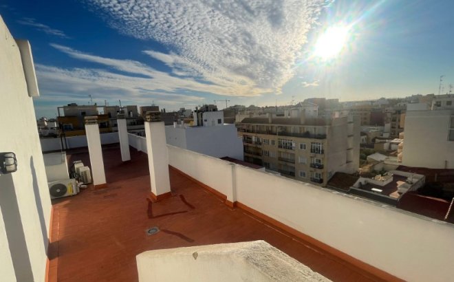 Resale - Apartment -
Torrevieja - Costa Blanca