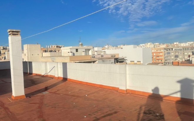 Resale - Apartment -
Torrevieja - Costa Blanca