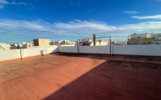 Resale - Apartment -
Torrevieja - Costa Blanca