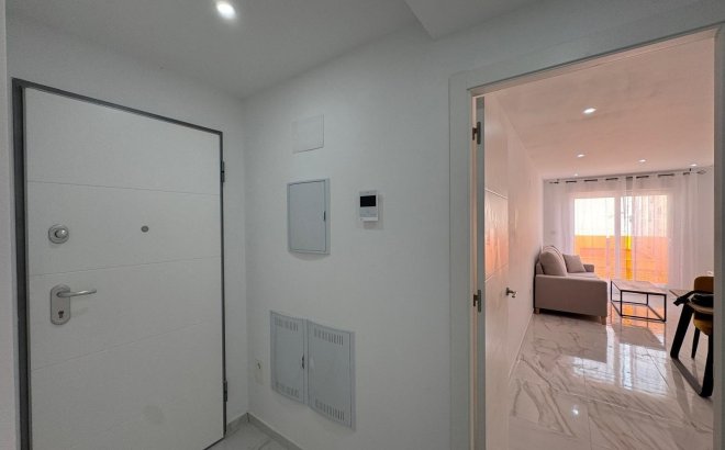 Herverkoop - Appartement -
Torrevieja - Centro