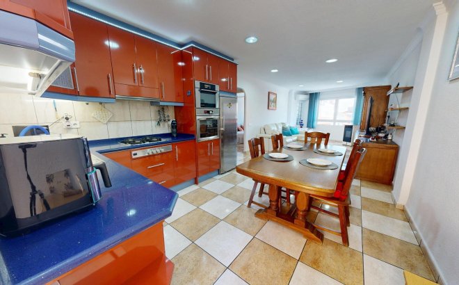 Resale - Apartment -
Torrevieja - Puerto Deportivo Marina Salinas