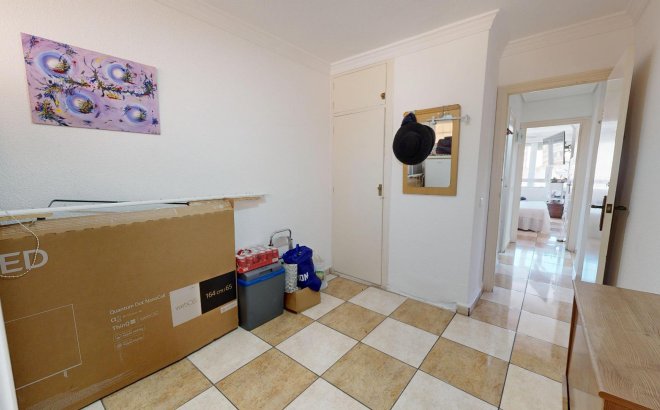 Resale - Apartment -
Torrevieja - Puerto Deportivo Marina Salinas