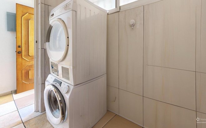 Resale - Apartment -
Torrevieja - Puerto Deportivo Marina Salinas