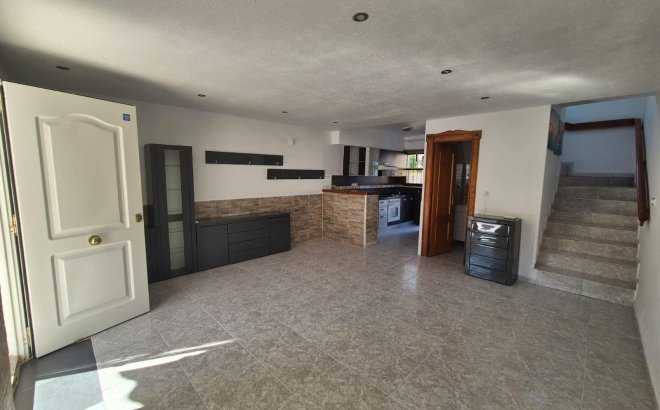 Resale - Town House -
Torrevieja - Los Balcones