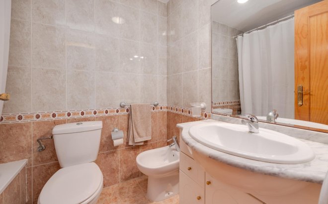 Herverkoop - Appartement -
Torrevieja - La Veleta