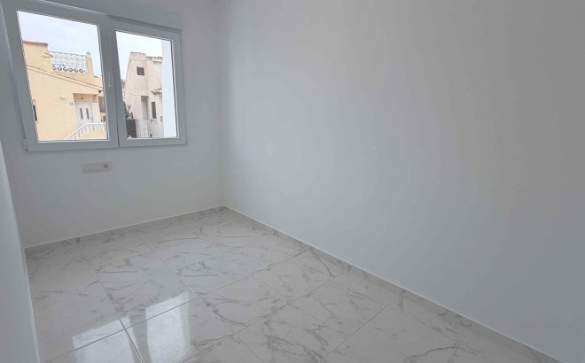 Revente - Town House -
Torrevieja - Costa Blanca