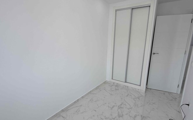 Revente - Town House -
Torrevieja - Costa Blanca