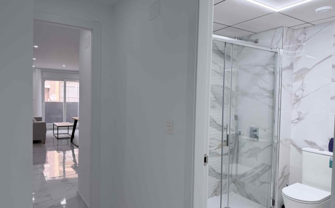 Resale - Apartment -
Torrevieja - Costa Blanca