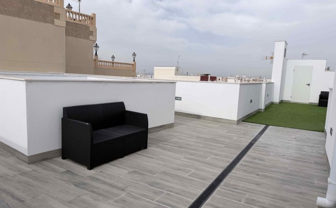 Resale - Apartment -
Torrevieja - Costa Blanca