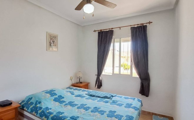 Resale - Apartment -
Torrevieja - Parque Acuático - Sector 25