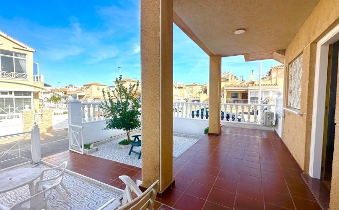 Resale - Bungalow -
Torrevieja - Playa de los Locos
