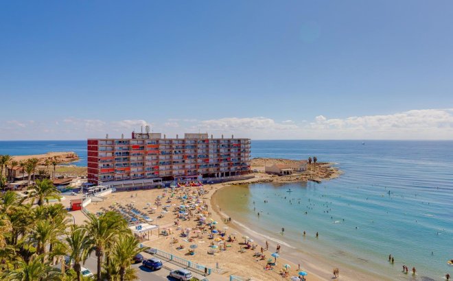 Resale - Villa -
Torrevieja - Calas Blanca