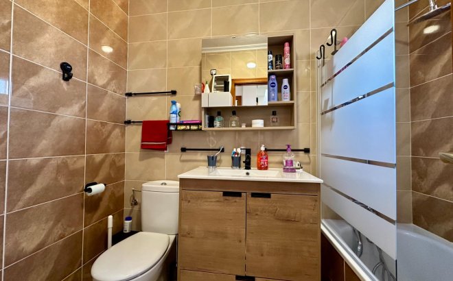 Resale - Semi Detached -
San Miguel de Salinas - Residencial Los Flamencos