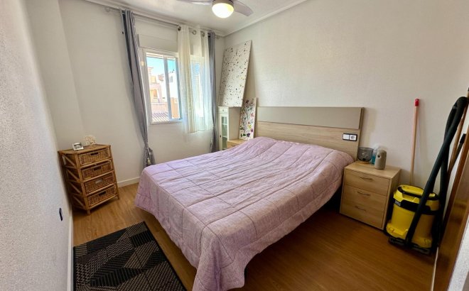 Resale - Semi Detached -
San Miguel de Salinas - Residencial Los Flamencos