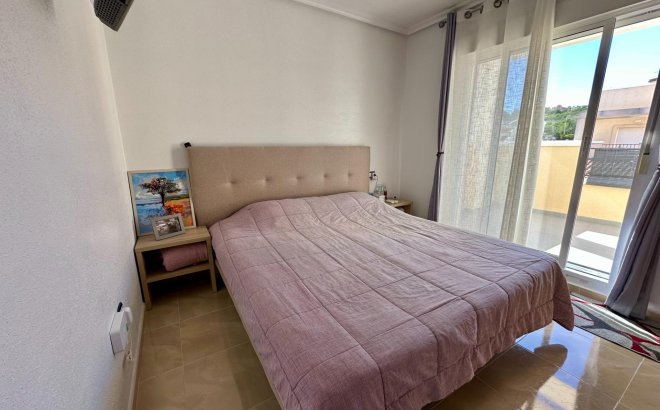 Resale - Semi Detached -
San Miguel de Salinas - Residencial Los Flamencos