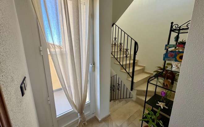 Resale - Semi Detached -
San Miguel de Salinas - Residencial Los Flamencos