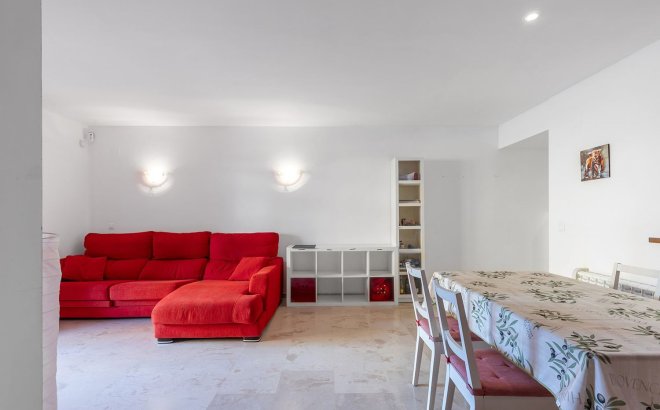 Resale - Apartment -
Torrevieja - Punta Prima