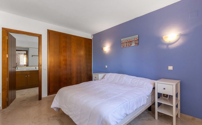 Resale - Apartment -
Torrevieja - Punta Prima