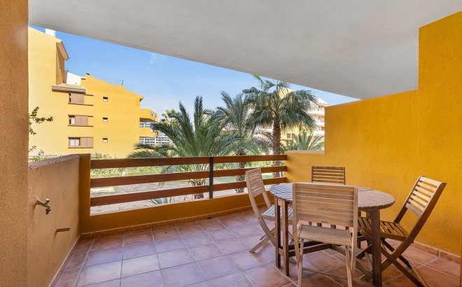 Resale - Apartment -
Torrevieja - Punta Prima