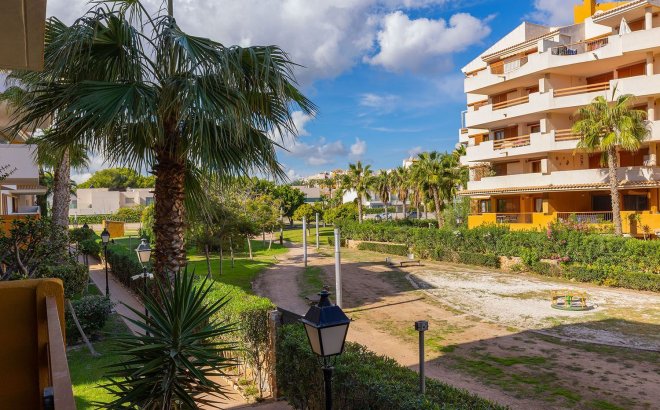 Resale - Apartment -
Torrevieja - Punta Prima