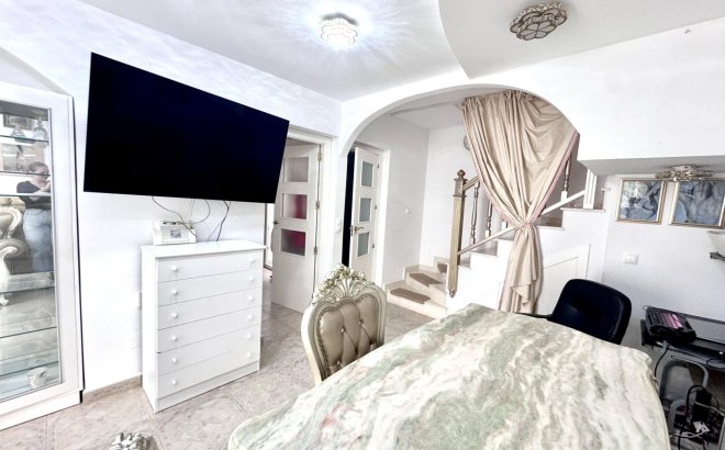 Resale - Town House -
Orihuela Costa - Playa Flamenca