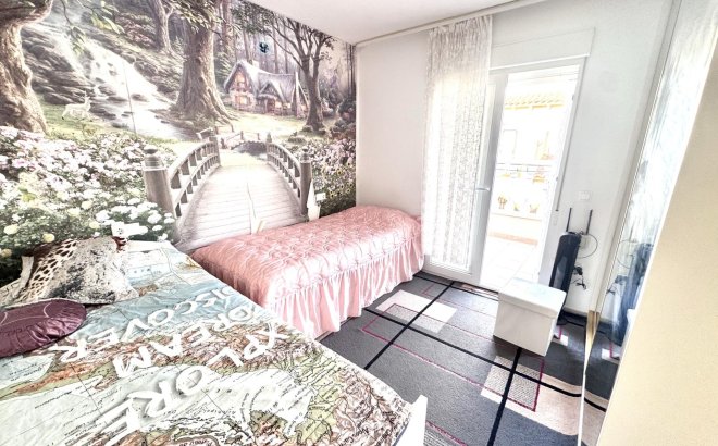 Resale - Town House -
Orihuela Costa - Playa Flamenca