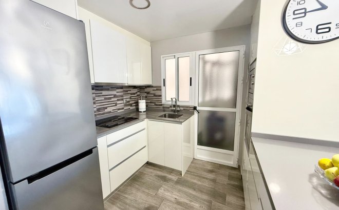 Resale - Apartment -
Torrevieja - PARQUE DE LAS NACIONES