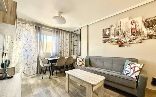 Resale - Apartment -
Torrevieja - PARQUE DE LAS NACIONES